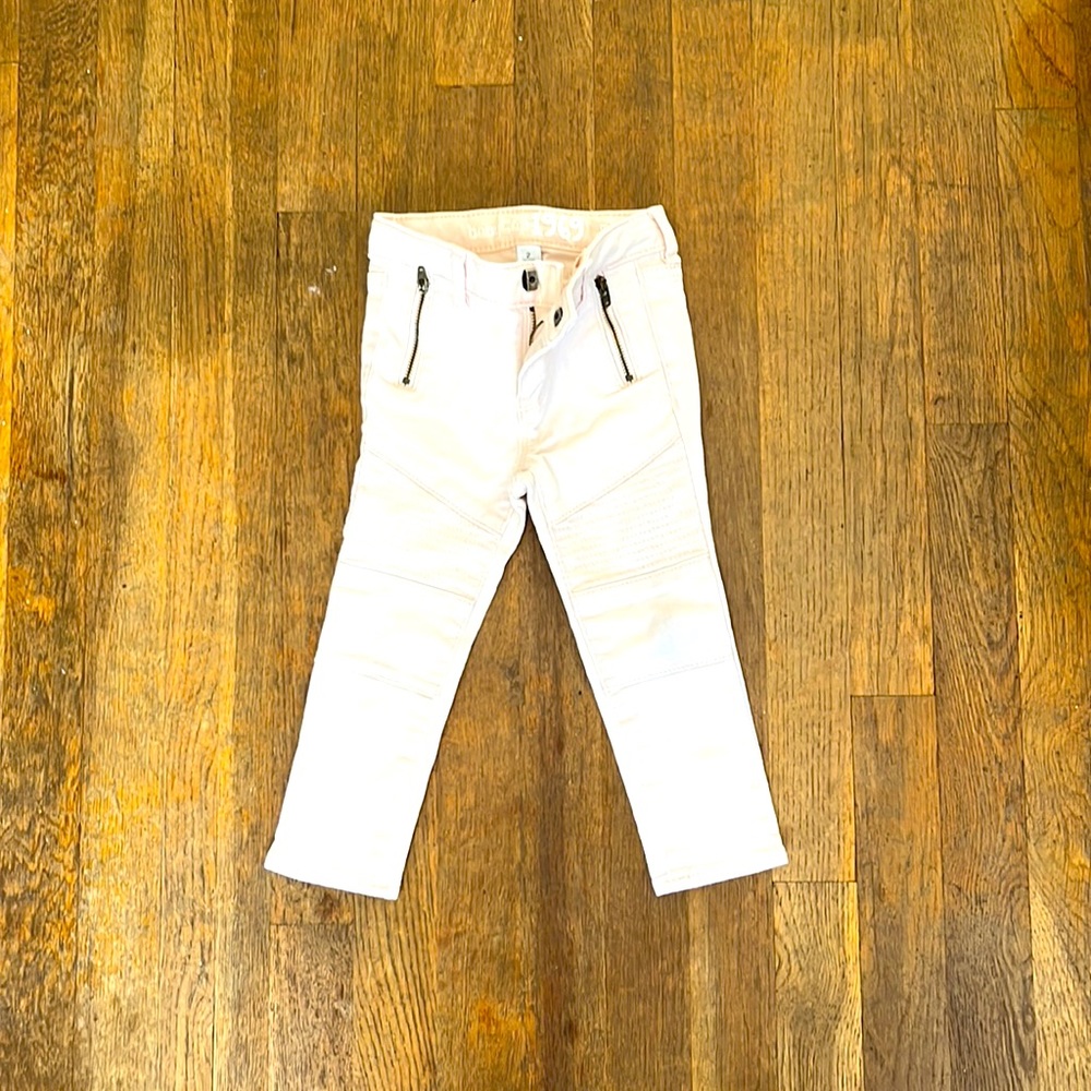 Like NEW GAP kids Moto Jeggings! Light pink- zipper pockets and snap closure; 2T